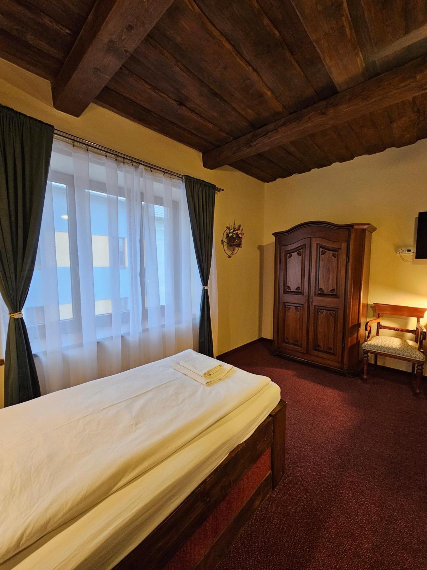 Hotel Galerie Роудніце-над-Лабем Екстер'єр фото