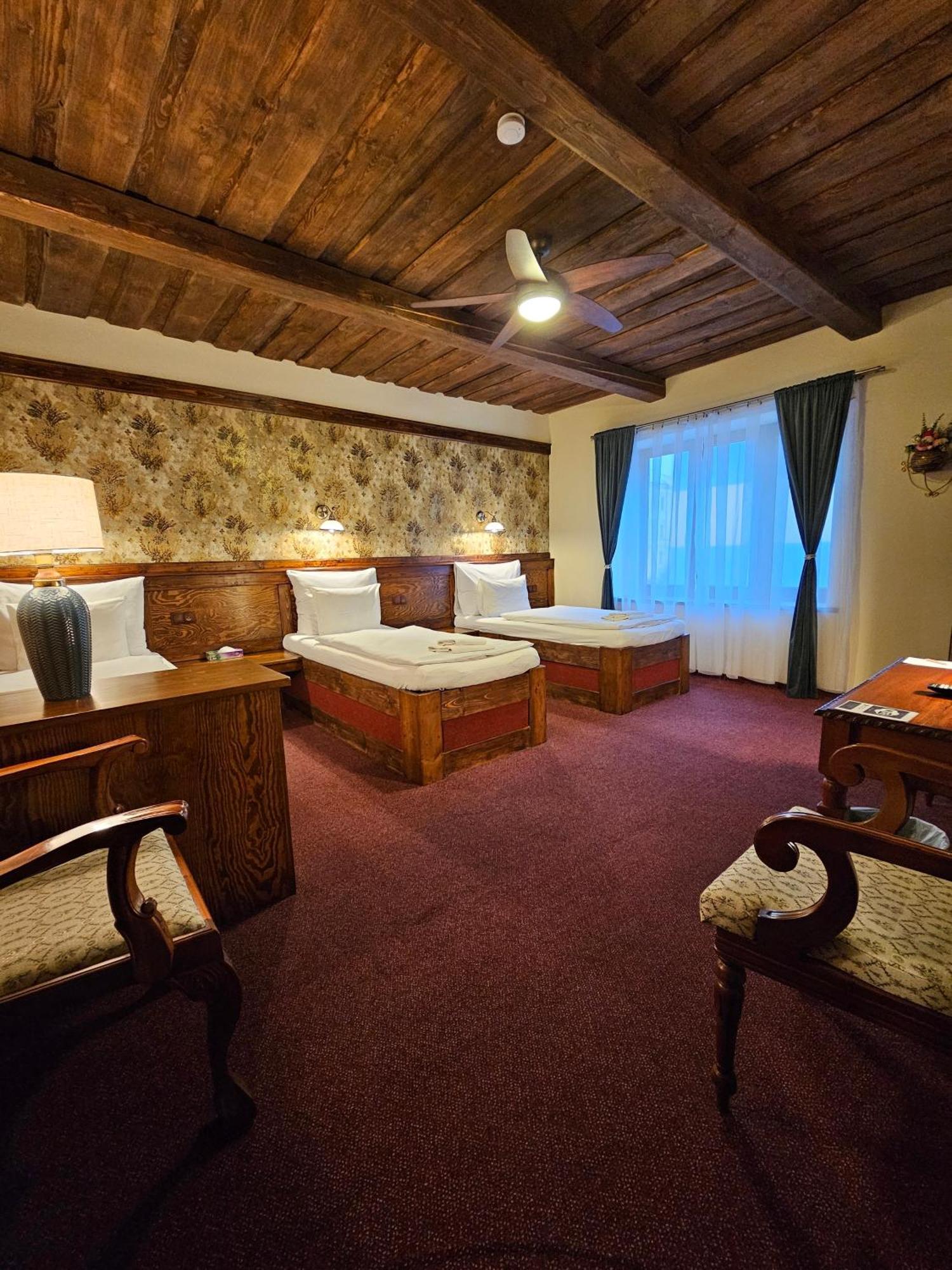 Hotel Galerie Роудніце-над-Лабем Екстер'єр фото